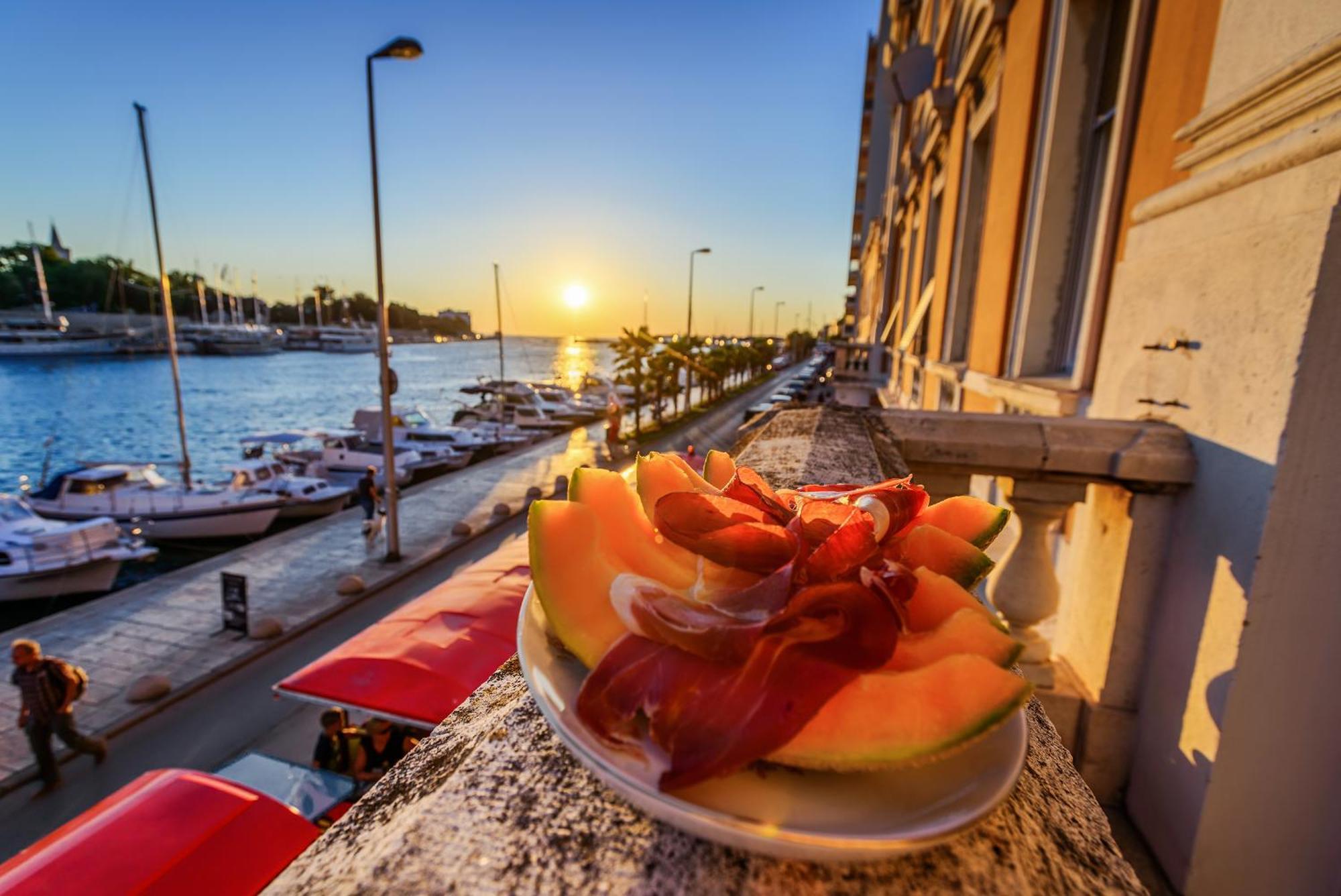 Summertime Apartments زادار المظهر الخارجي الصورة